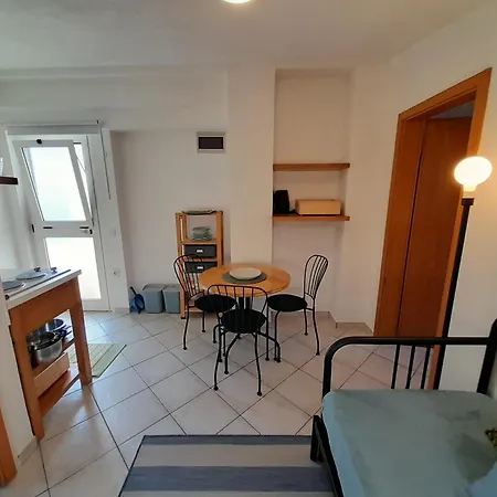 Luna 2 Poreč